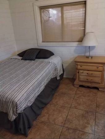 $675 / 5br - 2000ft2 - Looking for a room mate (Tucson)63674826395139122