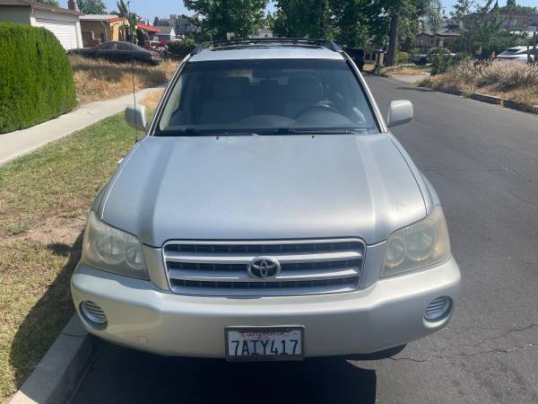 2003 Toyota Highlander v6 - $5,900 (Valley village)63624631565953122