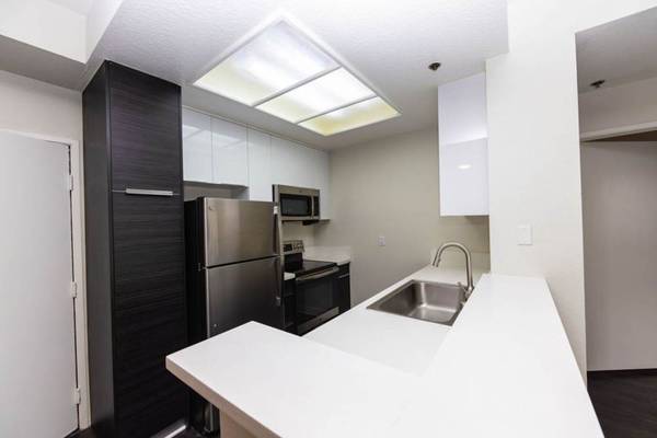 2 Bed, Laundry Facility, Gated/Covered Parking 1