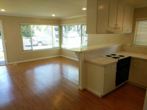 $2,495 / 1br - 521ft2 - Single Story-Private Entry-No Shared Hallways (mountain view)63946804178051123
