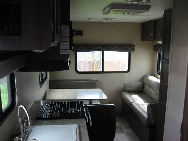 2015 Coleman Lantern 192RD...Going Out of Business Clearance Sale! - $8,950 (Portland)63440571627777124