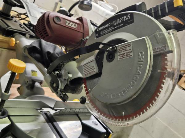 Compound Mitre Saw 1