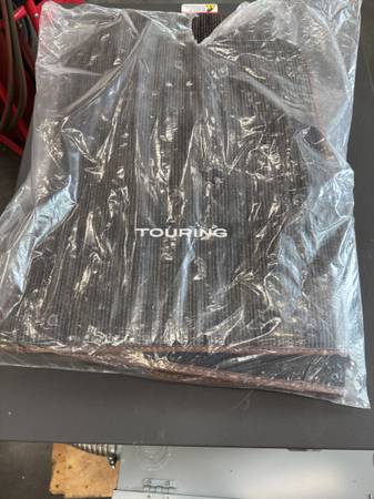 Subaru accent floormats 1