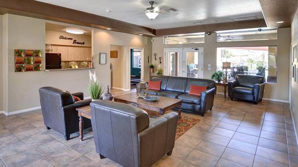 $1,401 / 2br - 874ft2 - Fall in Love with Our 2 BR/2 BA!64024994213634124