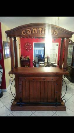 *VERY BIG AND BEAUTIFUL HAND CRAFTED REAL WOOD BAR FOR SALE OR TRADE!* 1