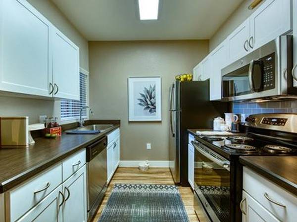 $1,845 / 3br - 1152ft2 - Full Size Washer & Dryer Included, Fully Equipped Kitchens (Mesa)64024991915779120