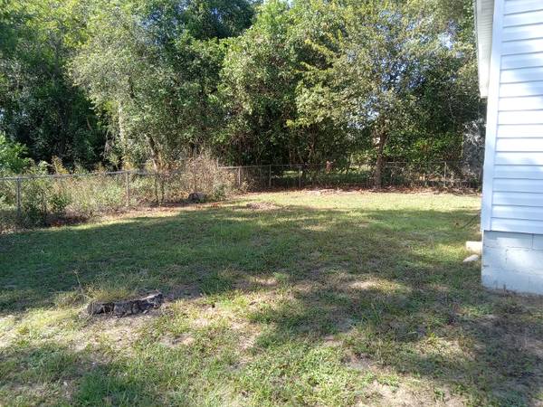 $900.00 / 2br - 832ft2 - 202 Yancey Street64050653433858121