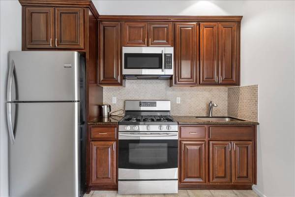 $900 1041 Grandview Dr. #A-2 | Studio | 1 bath (berkeley)64045195401858120