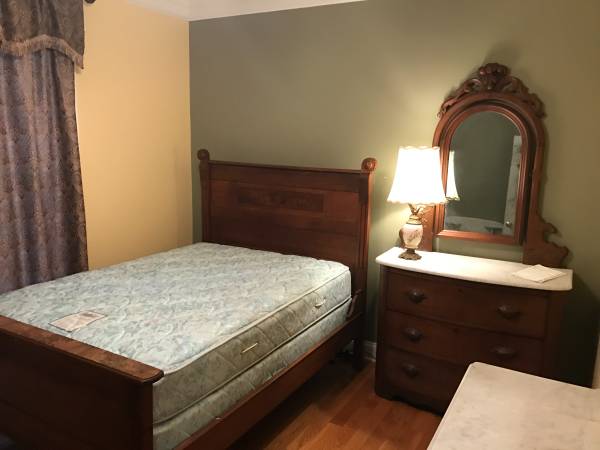 $850 / 175ft2 - FURNISHED BEDROOM/HOME SHARE (Hanover)63974187626882121