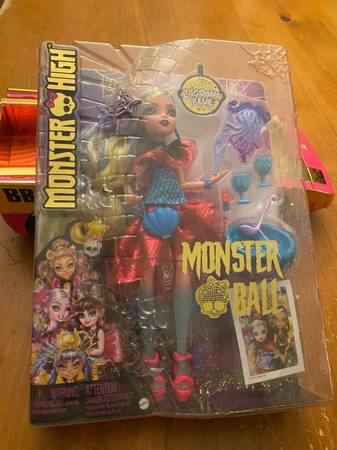 Monster High Monster Ball with Lagoona Blue party dress and themed acc 1