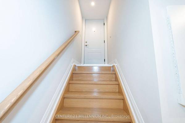 MUST SEE TWO PARKING SPOTS 2 BEDS 1 BATH 3