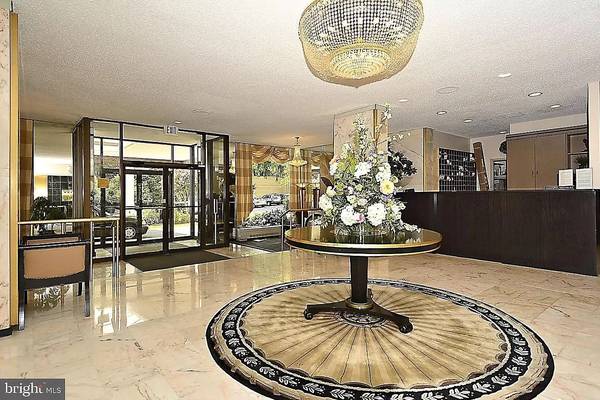 $3,150 / 3br - 1695ft2 - Forum Condominium (North Bethesda)63821950930561122