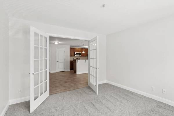 $2,310 / 1br - 1103ft2 - Fully Equipped Kitchen, Large Closets, Central Air Conditioning (95 Filley St, Bloomfield, CT)63989075671811121