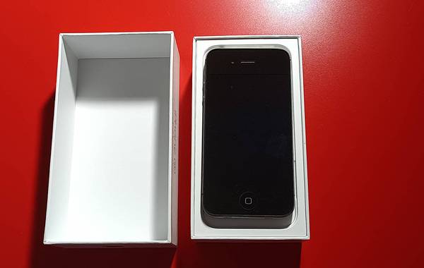 iPhone 4s (A1387, iOS 9.3.6) Apple Unlocked 1
