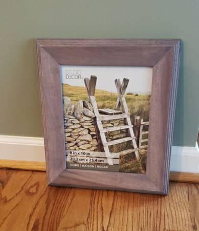 NWT Studio Decor Rustic Greige Picture Wall Frame - Holds 8x10 1