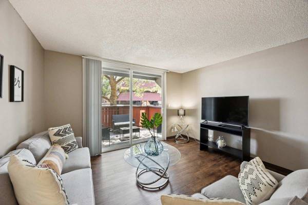 Air Conditioning & Heating, Dishwasher, Elevator 1