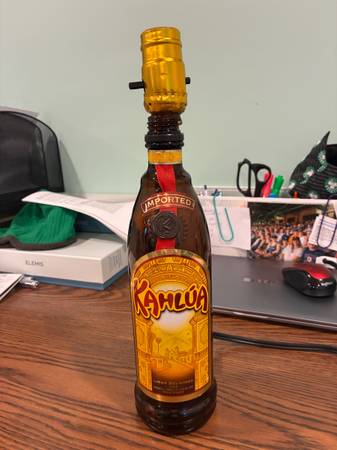 13”H kahlua bottle table lamp ex cond 1