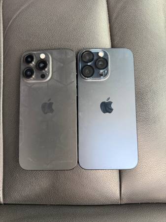 iPhone 15 Pro Max (2 available) 1