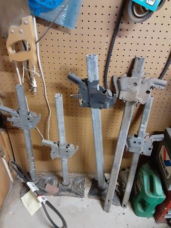 70s car jacks / mopar ford 1