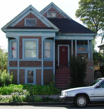 $800/ 4br- 164sqft- One block from Ashby Bart. Walk to Berkeley bowl. 1