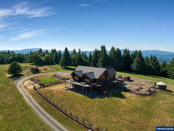 $1,495,000 / 4br - 4960ft2 - $1,495,000 / 4 br. - 4,960 sq ft. Gorgeous Custom Log Home w/ Acreage (Monroe)63624668974851123