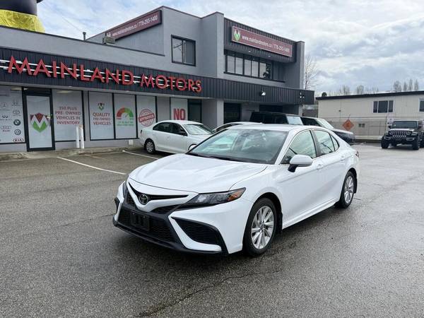 2023 Toyota Camry SE 1