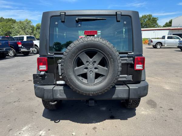 2012 Jeep Wrangler Sport 4x4! - $8,900 (Ortonville)63470236330241123