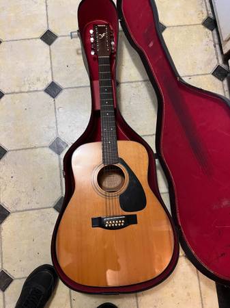 Yamaha  FG-410 12 string acoustic guitar with case 1
