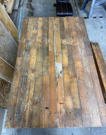 West Elm Emmerson Reclaimed Wood
Dining Table and Bench 1