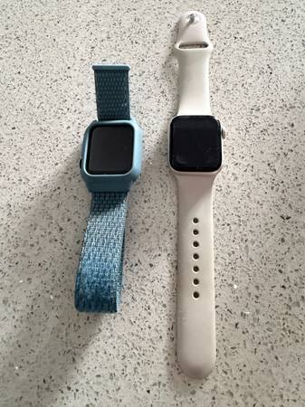 IWATCH SE2 1