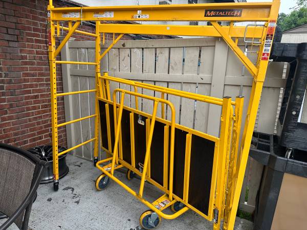 Metaltech Drywall Cart, Baker Scaffold/W Rails 1