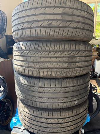Tire set 235/50/19 1