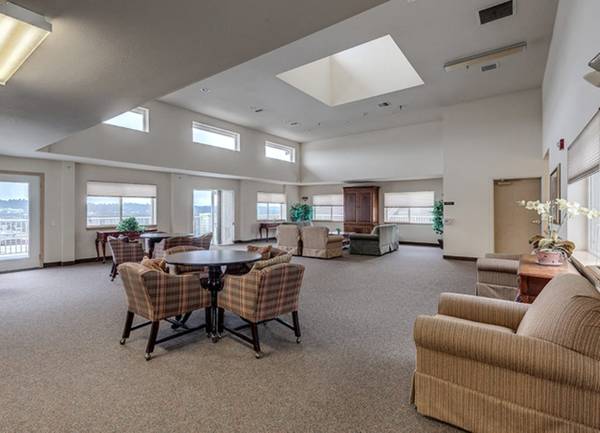 $1,543 / 2br - Balconies, Controlled Access Building, Exercise Room (3291 NW Mt Vintage Way, Silverdale, WA)63814635990915123