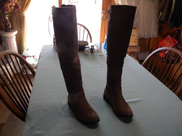Boots size 6 1