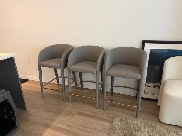 Restoration Hardware counter stools - Set of three 1