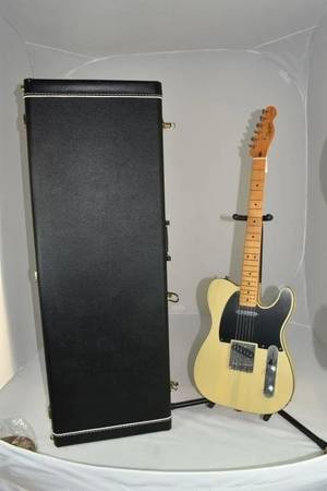 Squier 40th Anniversary Telecaster  Satin Vintage Blonde With Hardcase 1