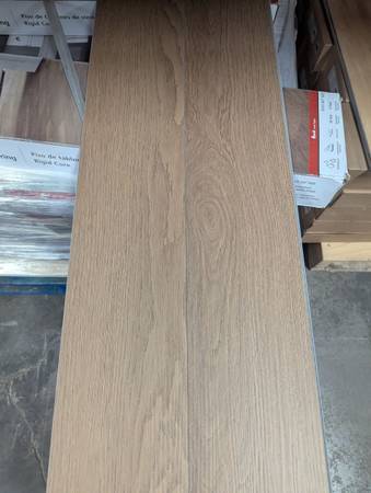 Waterproof vinyl flooring Redwood Shores Oak 1