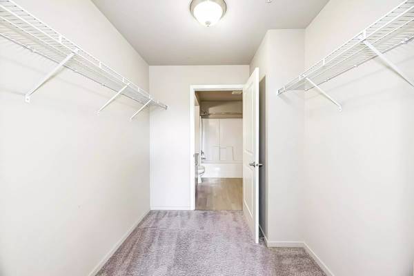 $2,870 / 2br - 1078ft2 - 2 Months Fee!! Renting now! Come Visit Today! (Renton)63808106878595120
