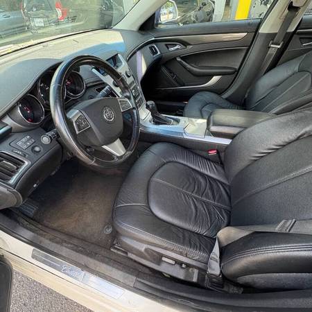 2011 Cadillac CTS - $5.400 (este de San José)63470585821955123