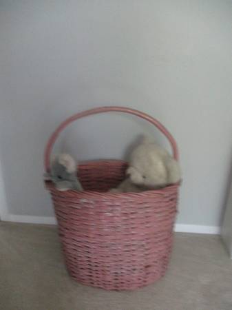 LARGE BASKET W. HANDLE FOR ITEMS, DARK PINK 1