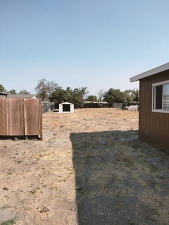 $290,000 / 3br - 1344ft2 - House (Tulare)63809642902401122