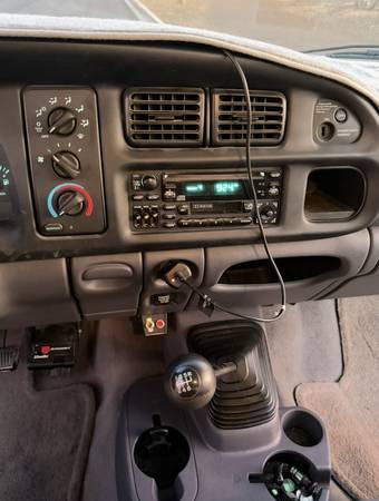 2001 RAM 3500 - Photo 10