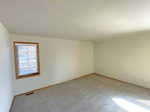 $1,939 / 3br - 2140ft2 - BEAUTIFUL 3 BEDROOM HOME IN KENT!! (252nd Pl, Kent, WA,)63884778825347124