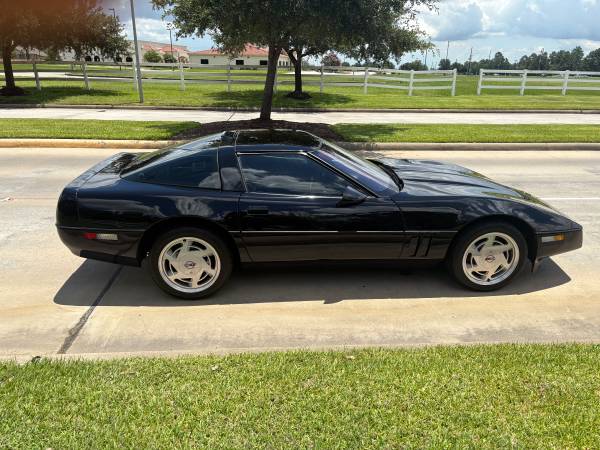 1990 Corvette ZR1 - $38,000 (Spring)63622237183363121