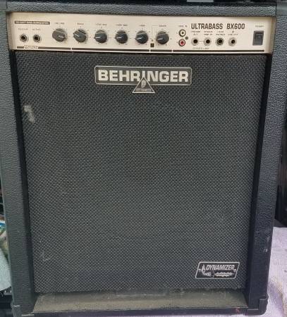 Behringer Ultrabass BX600 Dynamizer 60 Watt Workstation 1