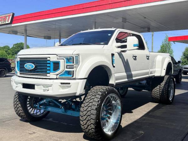 2022 Ford F-450 Super Duty - Photo 12