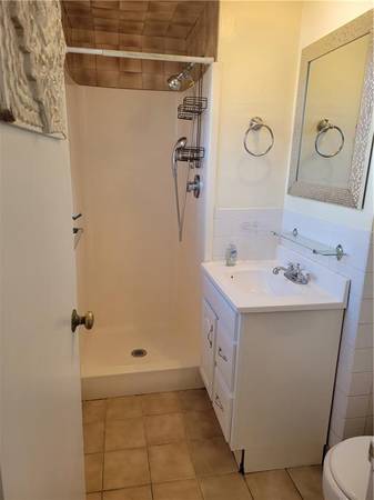 $1,600 / 2 habs - 600 pies² - Un hogar lejos de casa, cabaña, 2 habs, 1 baño (alquiler) (Westerly, RI)63348338779137123