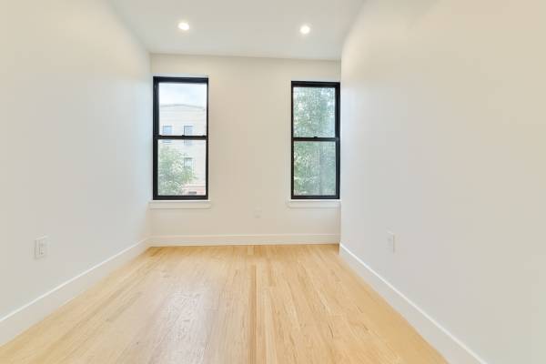 $4,000 / 3br - ✨Beautiful 3Bed/3Bath  next to Maria Hernandez Park  ✨ (Bushwick)63684745416067122