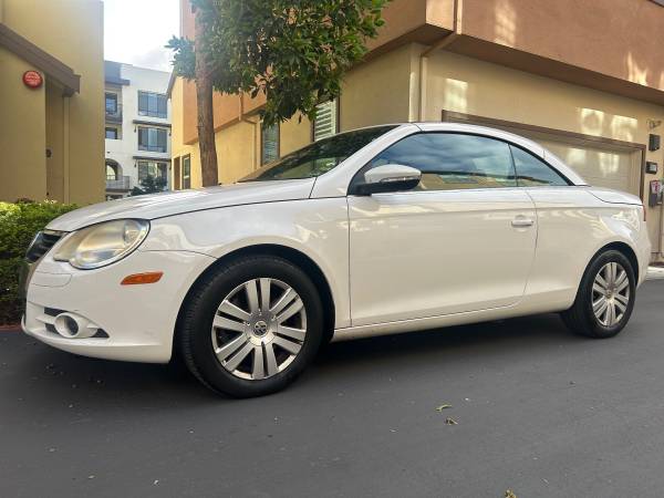 2009 Volkswagen Eos convertible - Clean title 1