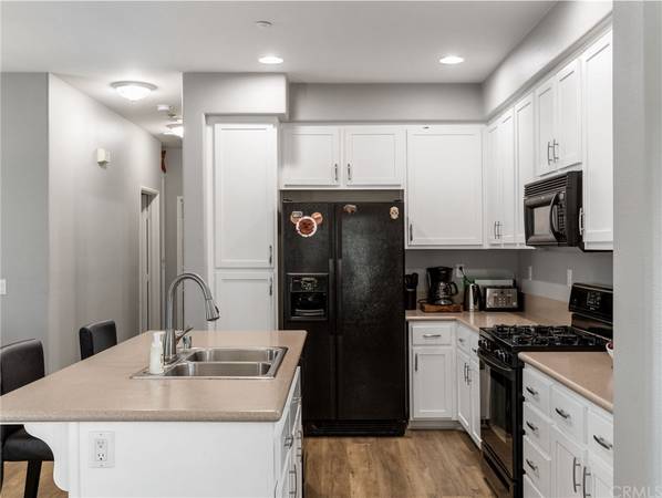 $2,950 / 2br - 1173ft2 - 2bd/2ba Townhouse con garaje para 2 autos y lavadora/secadora (San Marcos)63657108303617123